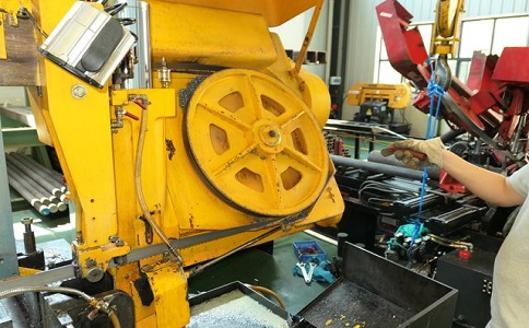 如何解决龙川卧式金属带锯床切削时出现的断带现象？